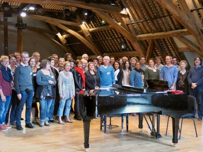 Le groupe au complèt