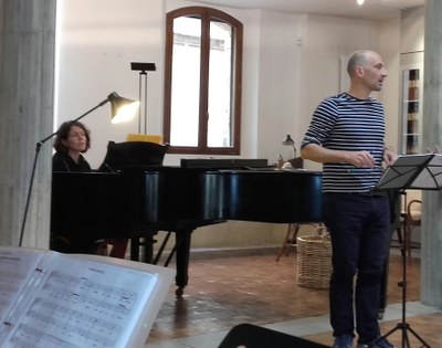 Emmanuel Touchard compositeur d'Homo Circus présente son oeuvre ©Anita Maret