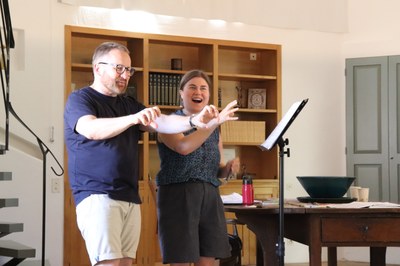 Un travail de diction énergique avec Mathias Hermann et Elsa-Maija.JPG